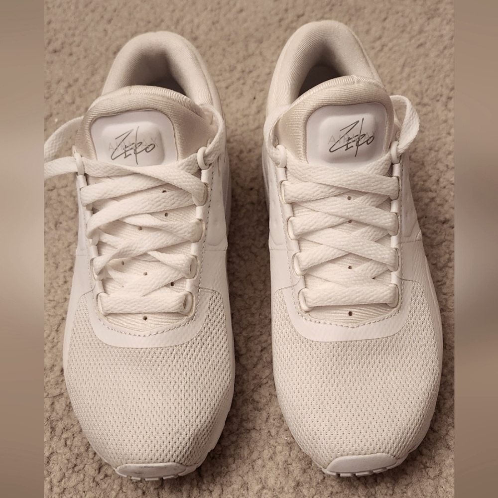 Nike AirMax Zero Essential GS